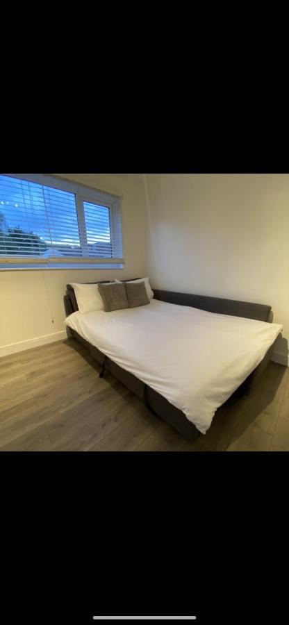 Modern 2 Bed Apartment & Free Parking Κάντεμπερι Εξωτερικό φωτογραφία